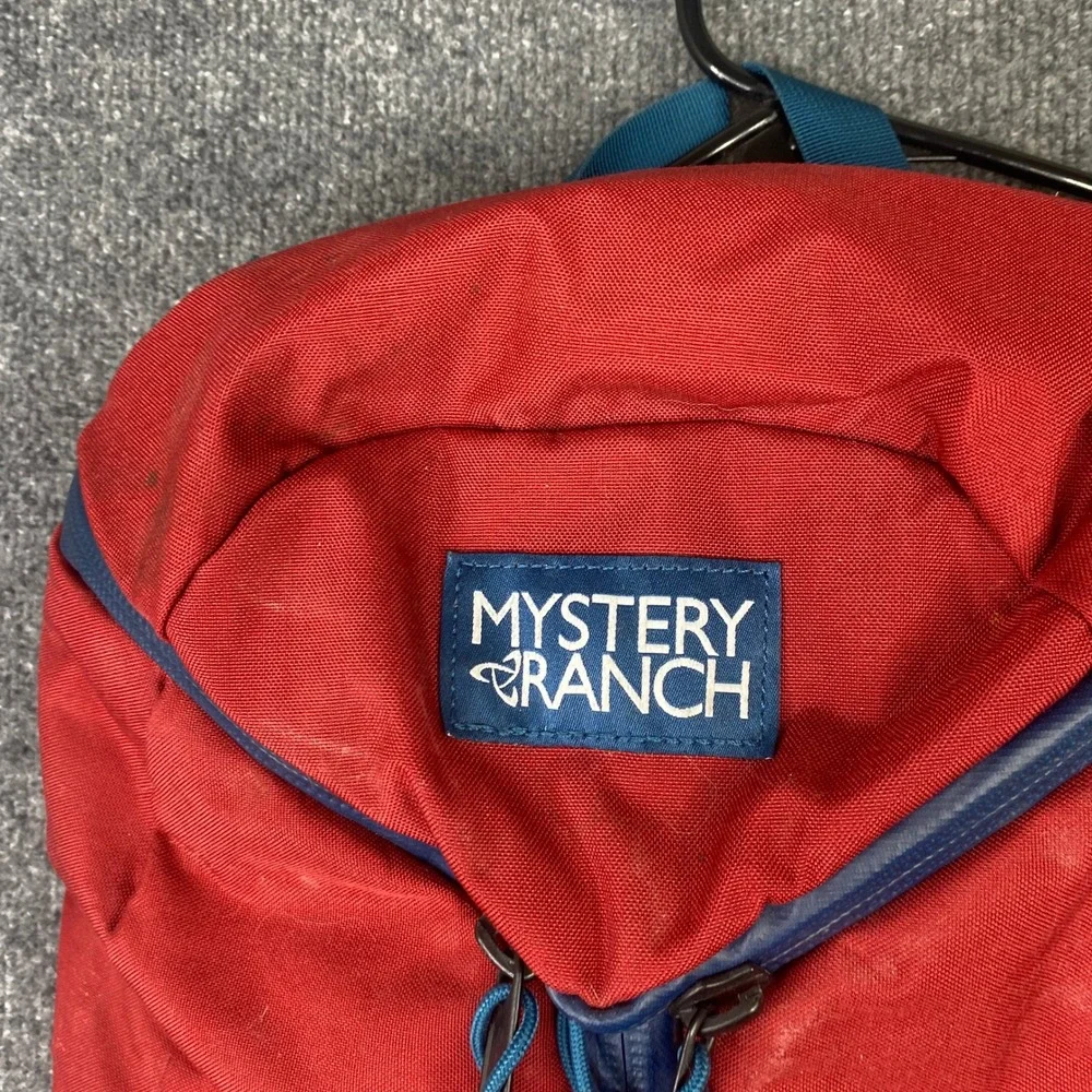 Mystery Ranch Urban Assault 21 Backpack Red Blue 3-Zip Daypack 296627